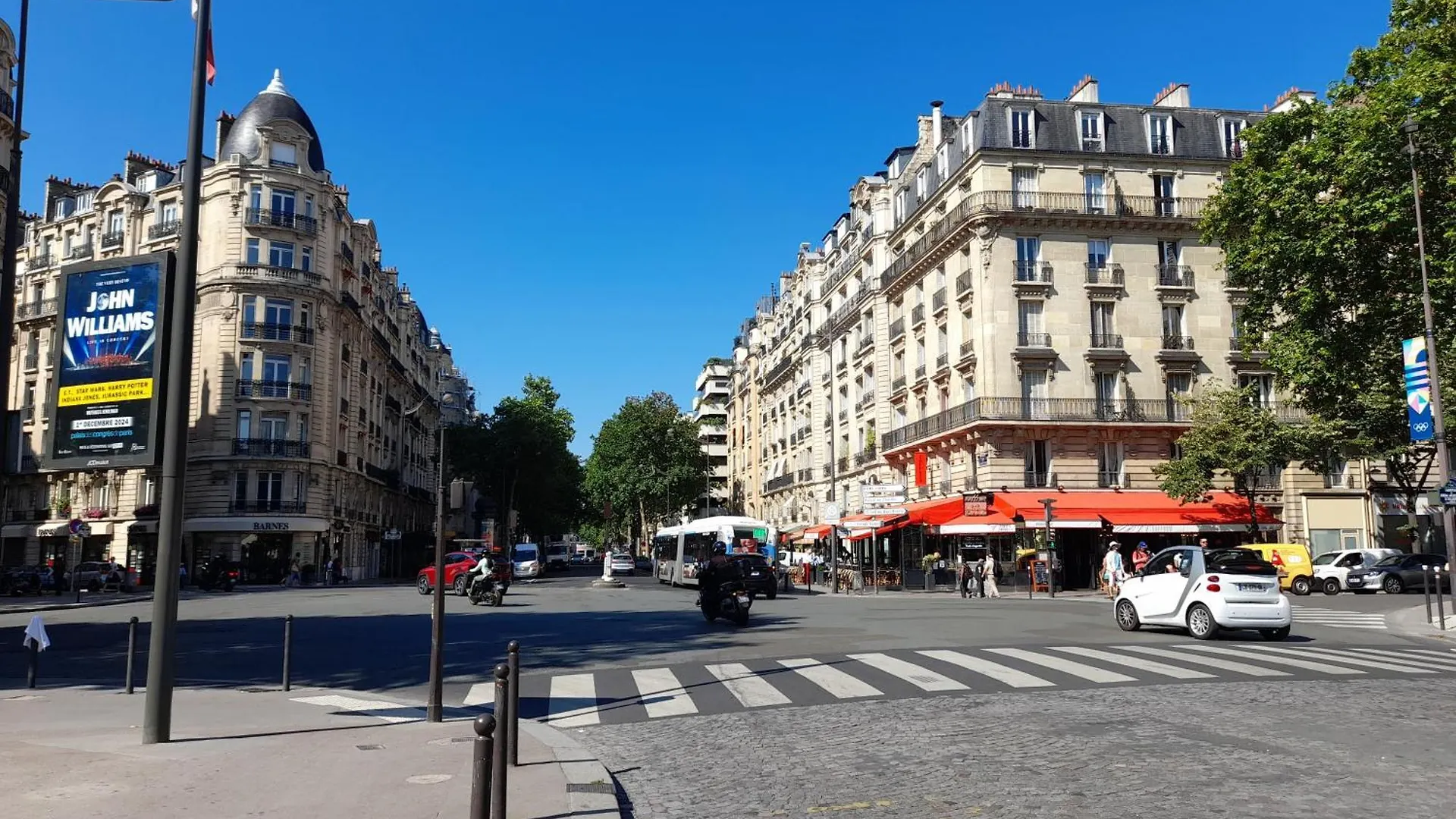La Maison Rouge Apartment *